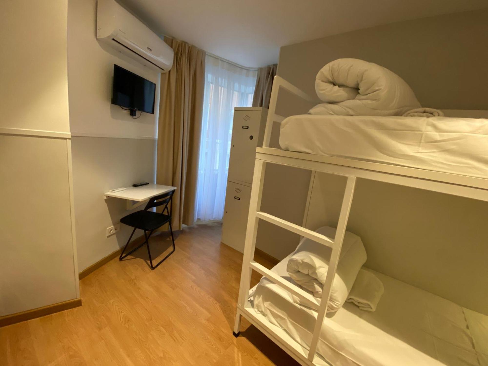 マドリード ファー ホーム グラン ビアホステル 部屋 写真